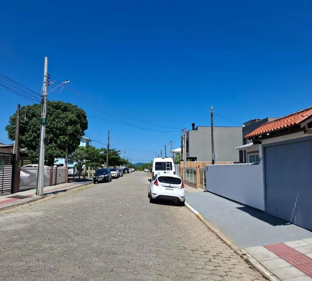 Apartamento Aluguel Temporada Praia Do Sonho Palhoca Sc Acomodacoes Para Ate 8 Pessoas Brazílie